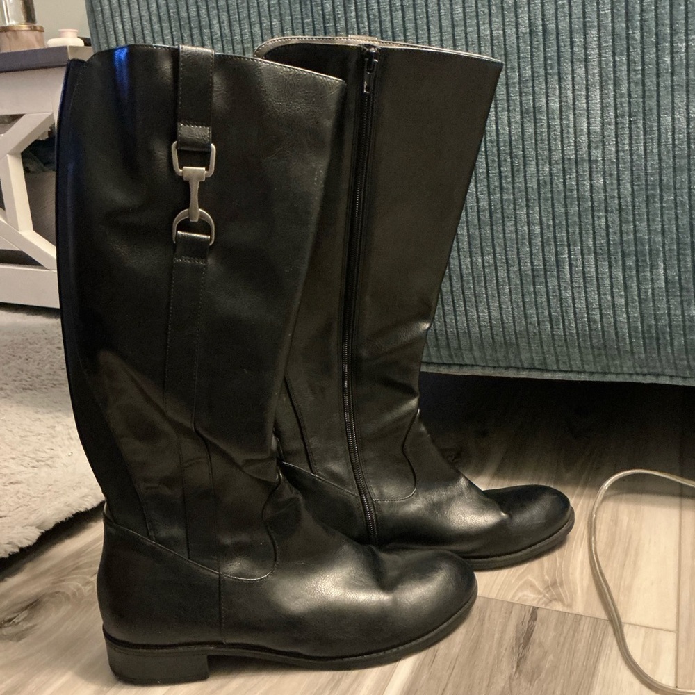 Lifestride Black Woman’s faux Leather Boots